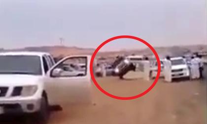 Màn vượt khó cực kỳ ngoạn mục của tài xế Ả Rập