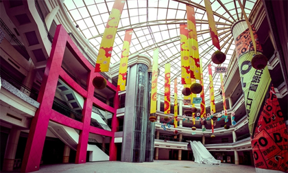 Ghé thăm trung tâm thương mại 'ma' lớn nhất thế giới