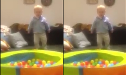 Hài hước cú nhảy của bé