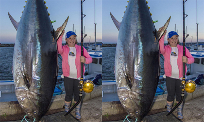 Cô bé 12 tuổi bắt gọn cá ngừ khổng lồ nặng 280 kg