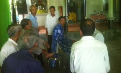 Vợ chết treo cổ, chồng hấp hối trên giường