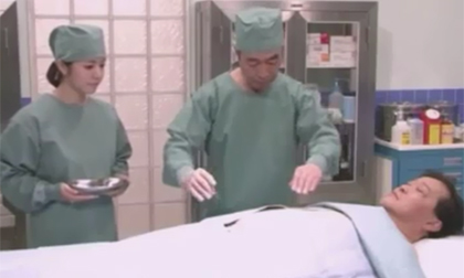 Cười đau ruột với 'cuộc phẫu thuật hài vô đối chỉ có ở Nhật Bản'