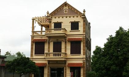 Bất thường từ ngôi nhà ẩn náu của nhóm cướp tiệm vàng