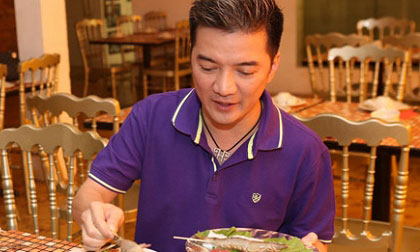 Mr. Đàm 'trổ tài' nấu ăn sau khi tuyên bố thôi làm giám khảo