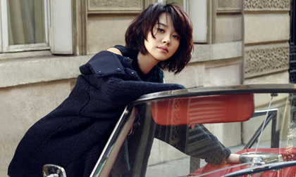 “Nhậm Doanh Doanh” Hứa Tình đẹp dịu dàng trong nắng Paris