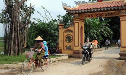 Kỳ lạ làng con gái không mang họ cha 