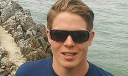 Chàng trai tuyển người trùng tên bạn gái cũ để đi du lịch