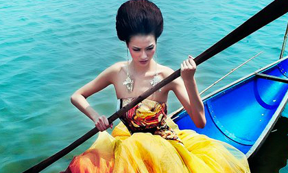 Hồng Quế cá tính giữa thiên nhiên hoang dại