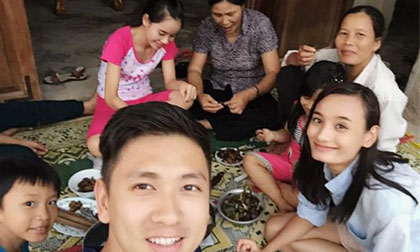 Lê Thúy khoe ảnh sum vầy hạnh phúc bên gia đình