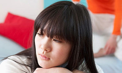 Ngỡ ngàng vì mẹ vợ đòi tiền trông cháu hàng tháng