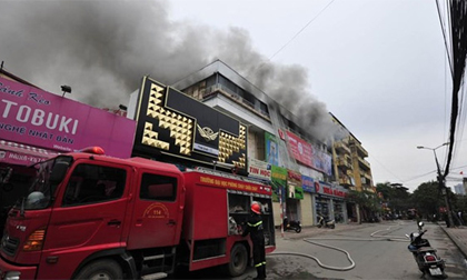 Cháy tòa nhà tổ hợp nhà hàng, sàn nhảy, quán karaoke