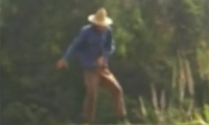 Michael Jackson phiên bản nông dân gây sốt