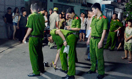 Đang ở trong nhà, một phụ nữ bị đâm cả chục nhát dao