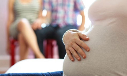 Nhường chồng cho gái đẻ thuê