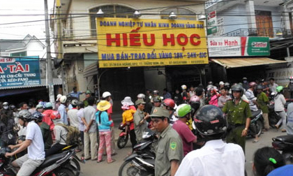 Dụ chủ tiệm vàng quan hệ đồng tính rồi giết, cướp