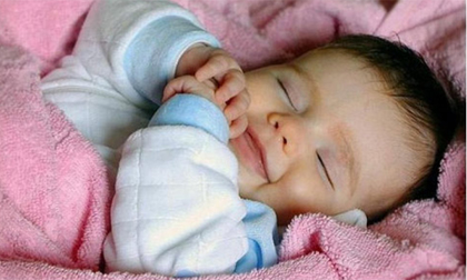 Bắt lỗi sai của mẹ khi cho con ngủ