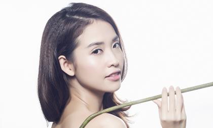 'Tình cũ' Trấn Thành khoe nhan sắc đẹp 'không tỳ vết'