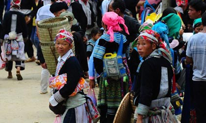 Đặc sắc chợ phiên vùng cao Mường Hum