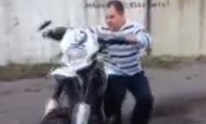 'Vỡ mặt' vì thích thể hiện