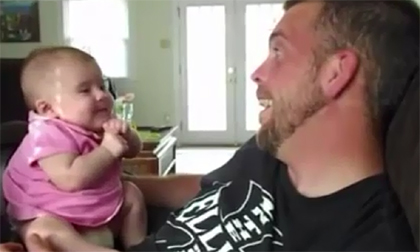 Bé bi bô tập nói siêu đáng yêu