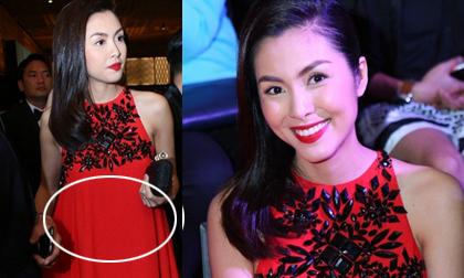 Tăng Thanh Hà diện váy rộng che bụng bầu những tháng đầu tiên