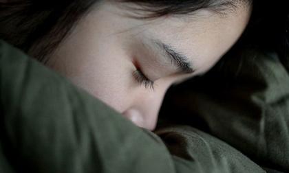 Nhận một cái tát ù tai mới biết mình là kẻ thứ ba