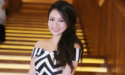 Thủy Top tái xuất thon gọn với váy trễ vai