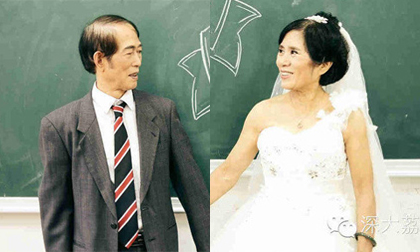 Cặp đôi U70 chụp ảnh cưới lãng mạn trong trường học