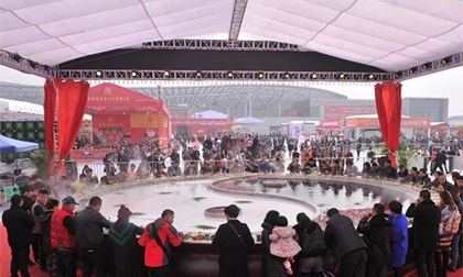 Chào đông với nồi lẩu khổng lồ đủ cho vạn người ăn