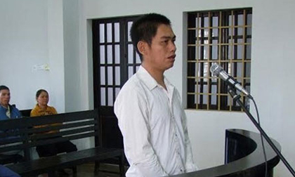 Đâm chết chú vì ôm hôn thím trước mặt mình