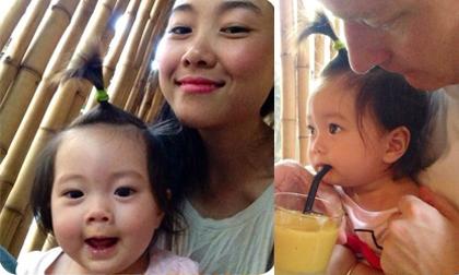 Con gái Đoan Trang 'vui như Tết' khi được bố mẹ đưa đi chơi