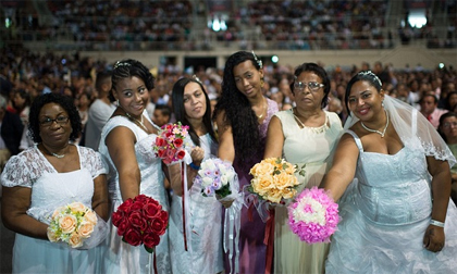 Gần 2000 cặp đôi tham gia đám cưới tập thể lớn nhất Brazil