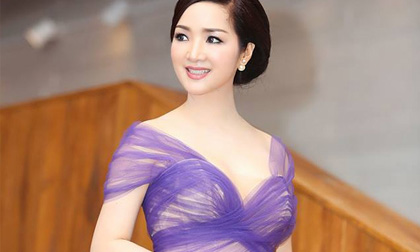 Giáng My khoe vẻ đẹp trẻ trung như gái đôi mươi