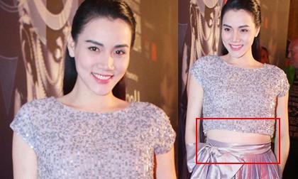 Trang Nhung tự tin mặc crop top khoe bụng bầu
