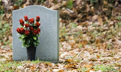 Gia đình giấu tử thi trong buồng vì mong người chết hồi sinh