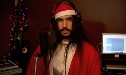 'All I Want For Christmas Is You' gây sốt dịp giáng sinh