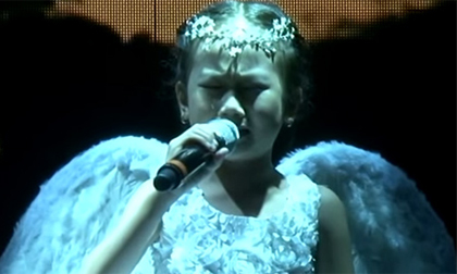 Xúc động Bảo An hát ca khúc “Xin đừng bỏ con mẹ ơi”