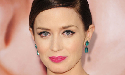 Làm đẹp với son môi tone màu tươi sáng  