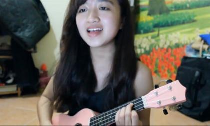 9X xinh xắn ôm đàn cover 'Ba kể con nghe' ngọt ngào