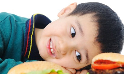 Những sai lầm khi ăn sáng khiến con kém thông minh