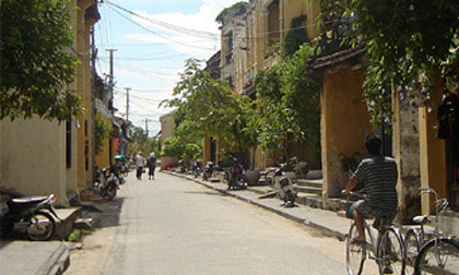 Giật mình vì bị cướp, một giáo viên chấn thương sọ não