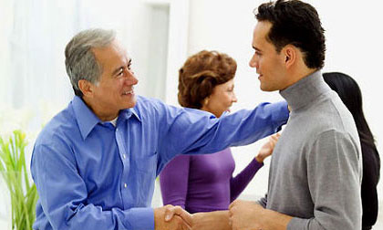 Bố mẹ vợ chê tôi 'ở rể mà còn sĩ'