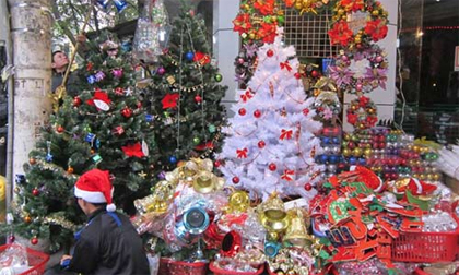 Thị trường Noel 2014: Giá tăng vọt, khách đua nhau mua sớm