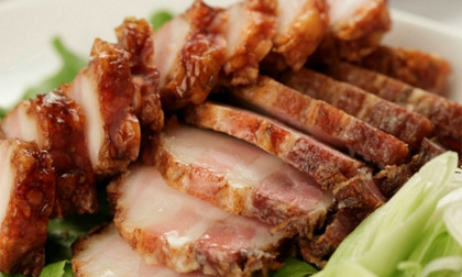 Mẹo chế biến thịt quay thơm ngon giòn bì  