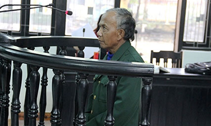 Cụ ông 67 tuổi nhiều lần “yêu” bé gái 14 tuổi tới mang bầu