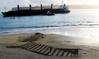 Biến bãi biển hoang thành tranh 3D sống động