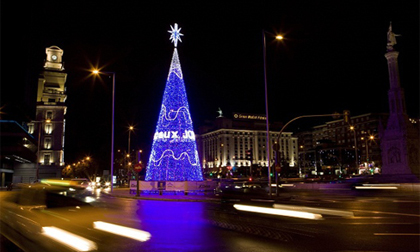 14 cây thông đẹp nhất năm 2014 trên khắp thế giới