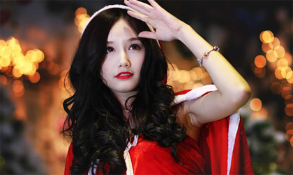 Ngắm nữ sinh Hà Nội xinh đẹp đón Noel