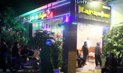 Nổ súng ở quán karaoke, 2 người nhập viện