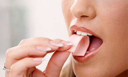 6 thói quen khiến bạn có thêm nếp nhăn